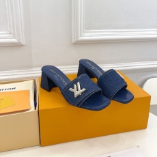 Louis Vuitton Slippers